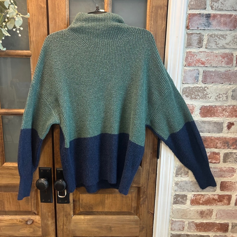 Free Assembly Sweater Women Large Blue Green Colorblock Ribbed Mock Neck Knit